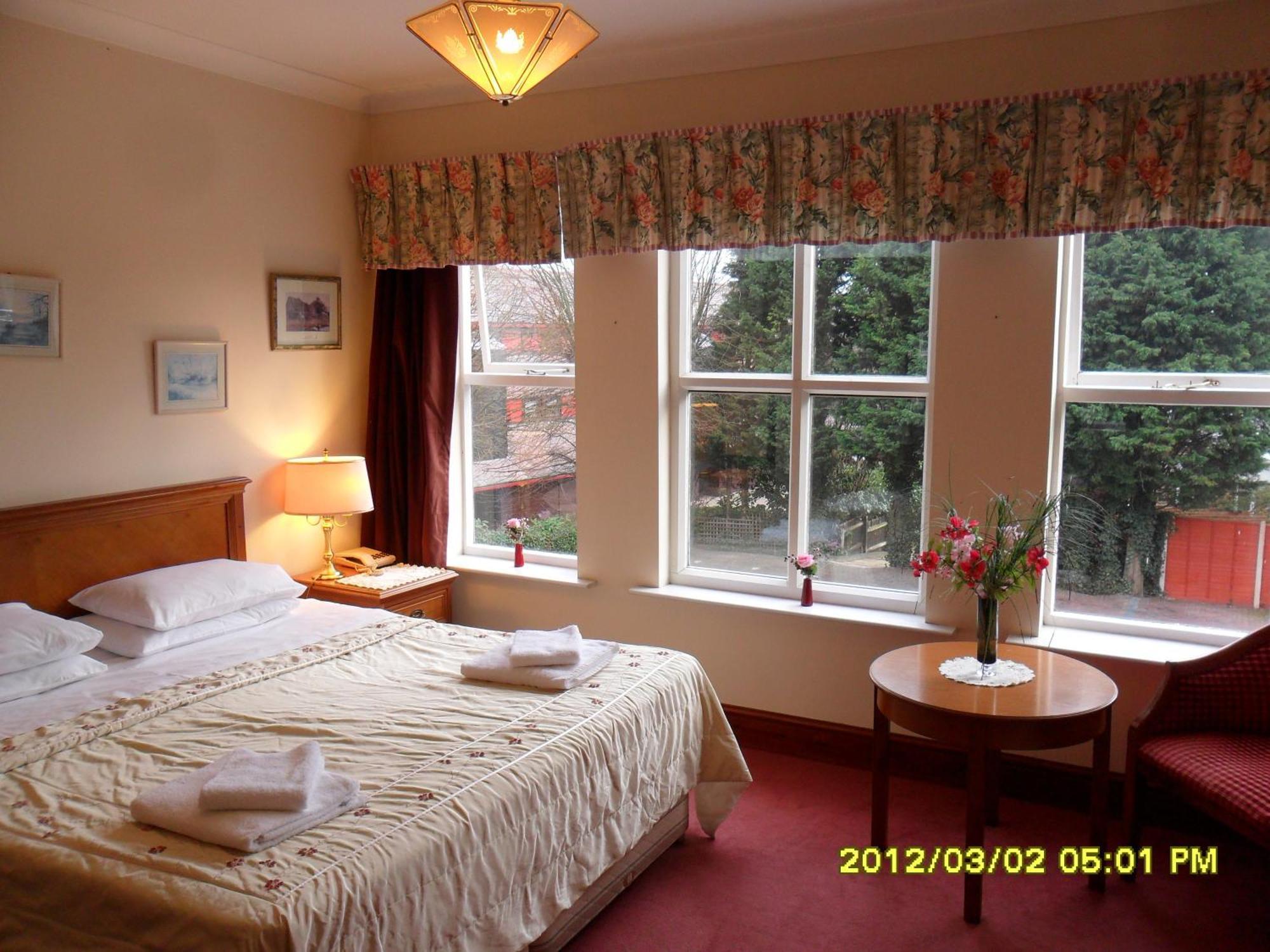 Thorpe Lodge Hotel Peterborough Exteriör bild